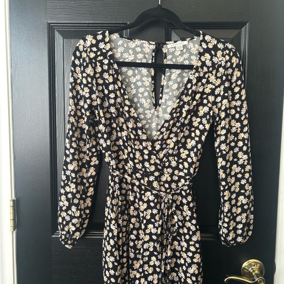 American Eagle Outfitters Black and White Wrap Sundress with Bishop Sleeves - Picture 1 of 6